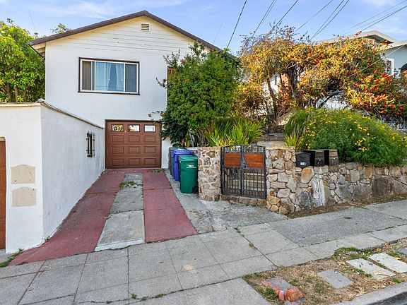 2nd image of 2443-2445 24th Ave