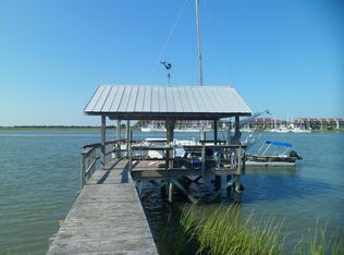 302 Shadow Race Ln, Folly Beach, SC 29439