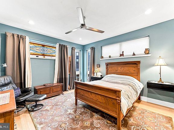 5th image of 1217 Mount Vernon St APT 1-19