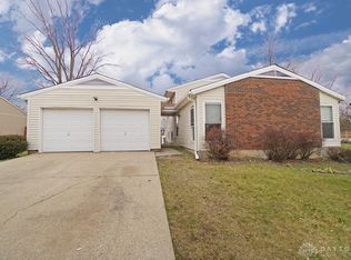 690 Woodthrush Dr, Cincinnati, OH 45244