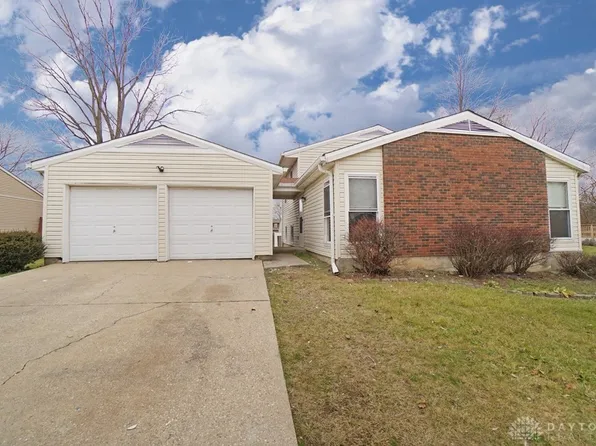 690 Woodthrush Dr, Cincinnati, OH 45244