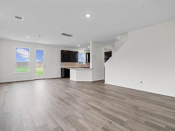 5th image of 7606 Blue Coast Ct