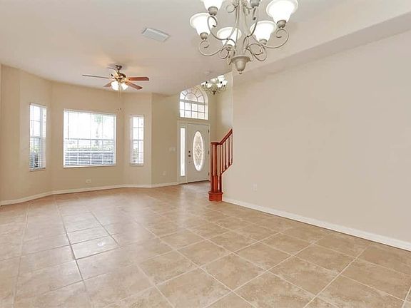 3rd image of 7125 Maysville Ct