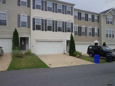 2272 Golden Eagle Dr, York, PA, 17408