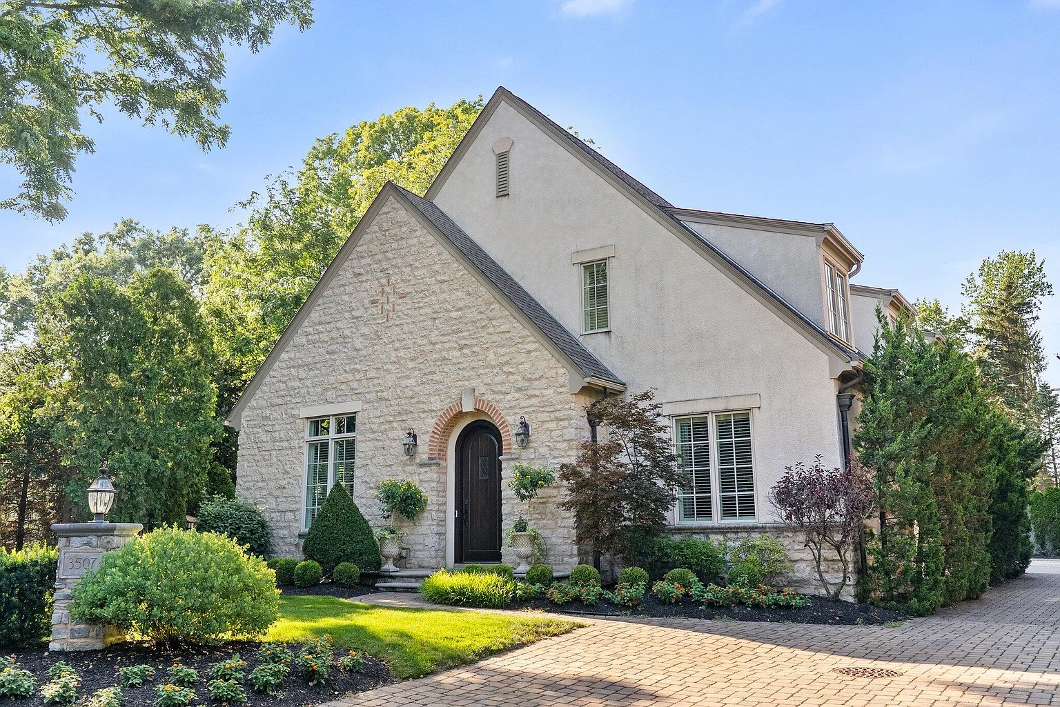 3507 River Avon Cir photo 1