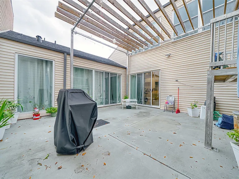 7606 Portal Dr — Photo 36