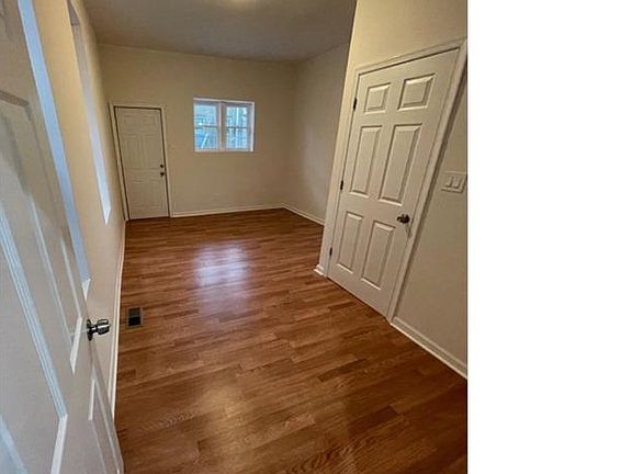 5th image of 2326 W Tioga St