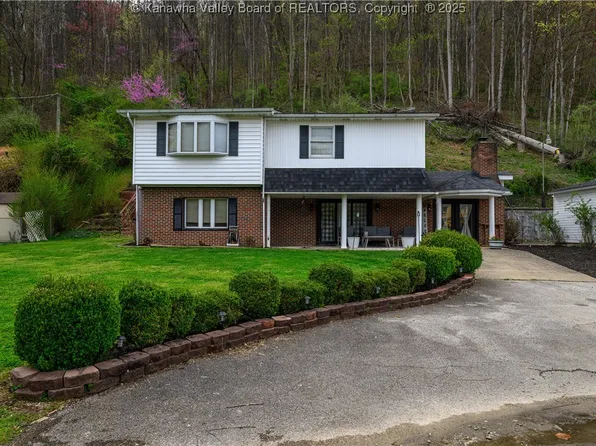 969 Airport Rd, Chapmanville, WV 25508