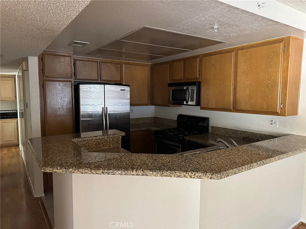 2 bed, 1007 sqft, $2,800 — Photo 4