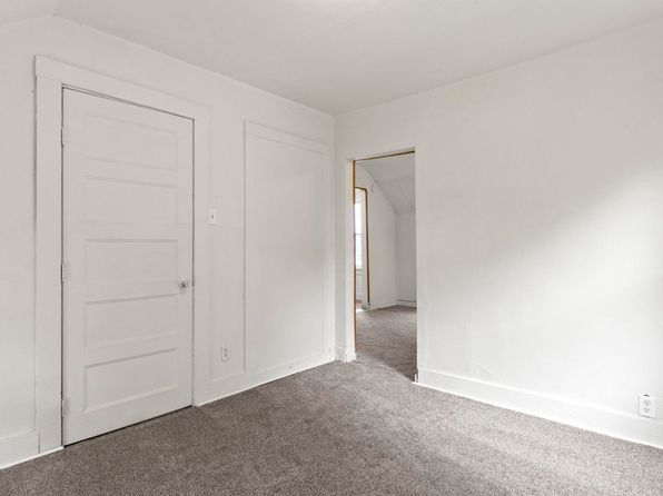 fort-wayne-indiana-73138904 picture