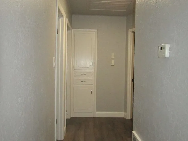 207 NE 46th St — Photo 14