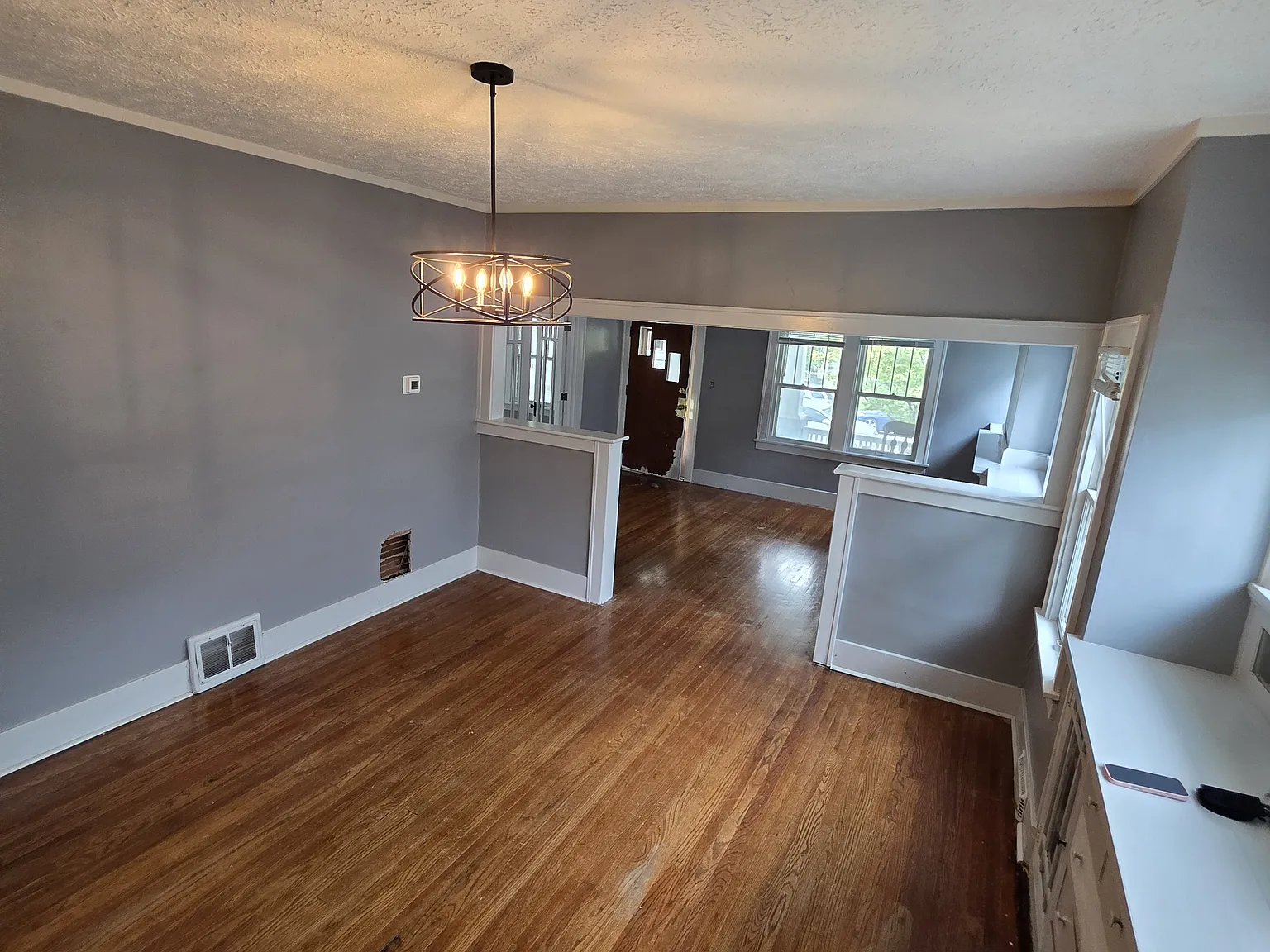 3 bed, 1028 sqft, $1,595 — Photo 4