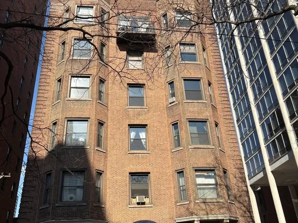 20 E Goethe St APT 404, Chicago, IL 60610