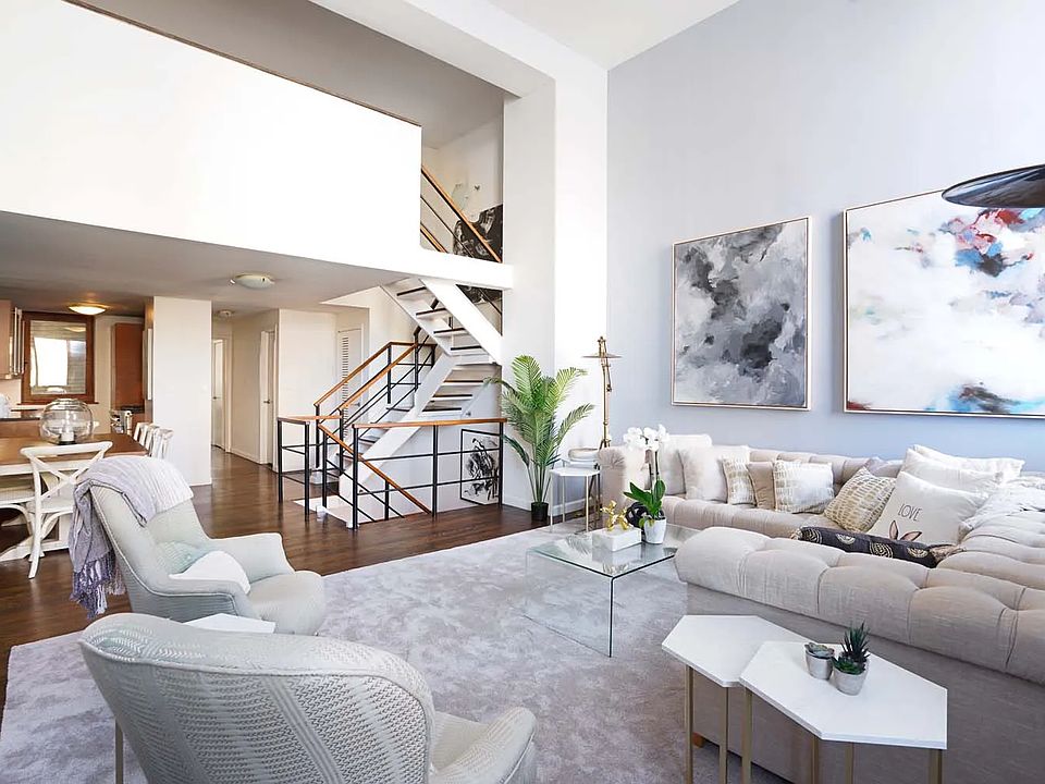 1st image of 305 2nd Ave APT 515