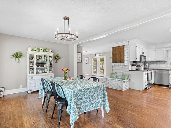5th image of 640 Jones Ln