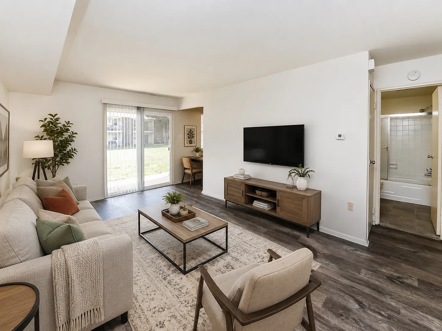 Lumberton Apartment Homes — Photo 4
