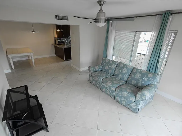 4152 Inverrary Dr #202 — Photo 4