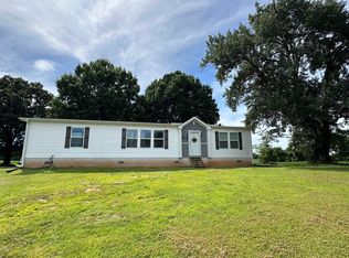 360 Old Jackson Rd, Trenton, TN 38382