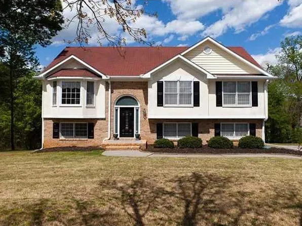 22 Farmbrook Dr, Cartersville, GA 30120