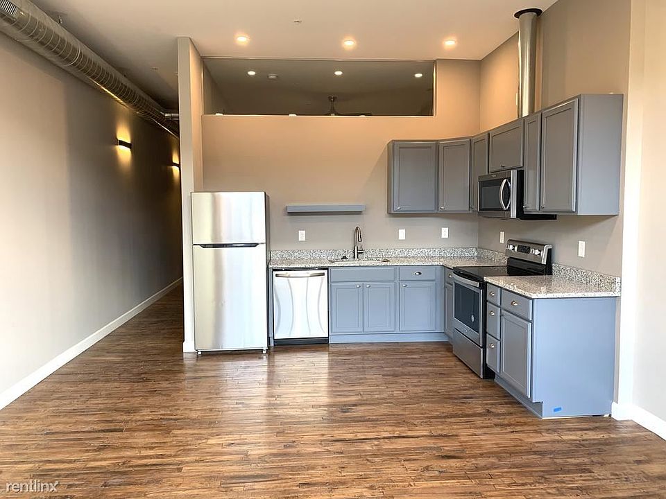 1st image of 3800 Euclid Ave #104