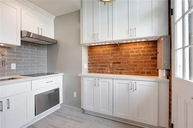 1 bed, 1.5 bath, 700 sqft, $1,700 — Photo 3