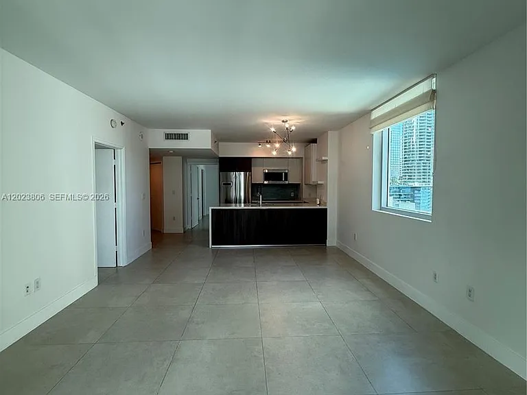 55 SE 6th St #1710 — Photo 3