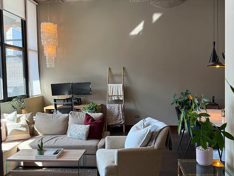 320 E 21st St #411 — Photo 10