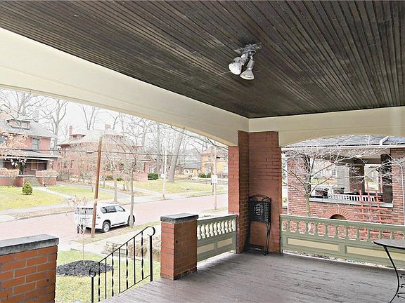 2nd image of 159 Oakdale Ave