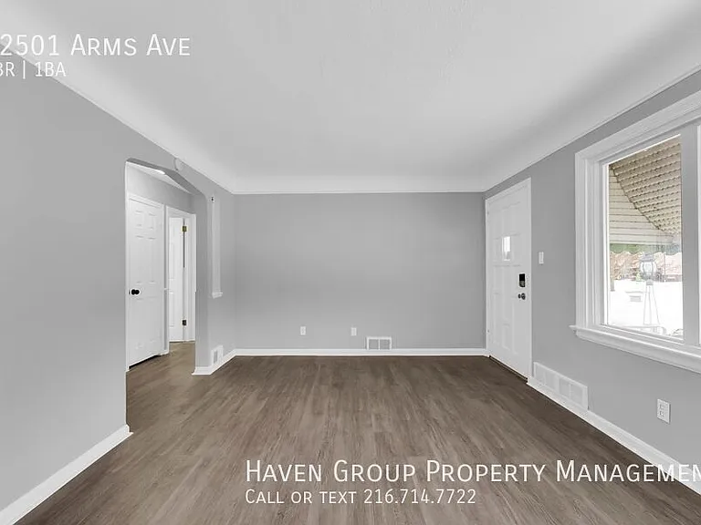 22501 Arms Ave — Photo 4
