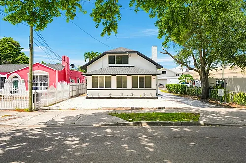 1968 NW 24th Ave #D Photo 1