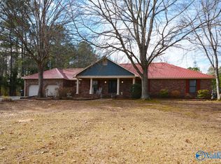 342 Shoal Creek Rd, Hartselle, AL 35640