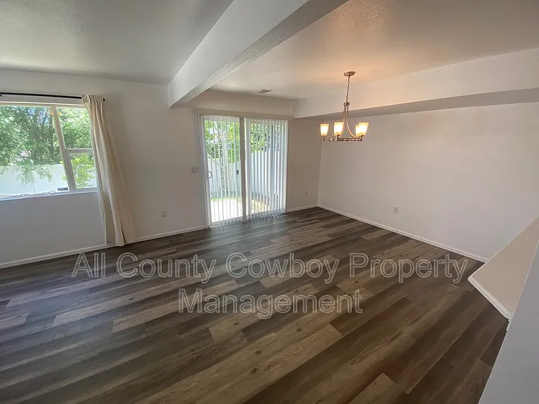 331 Annie Morgan Ct — Photo 5