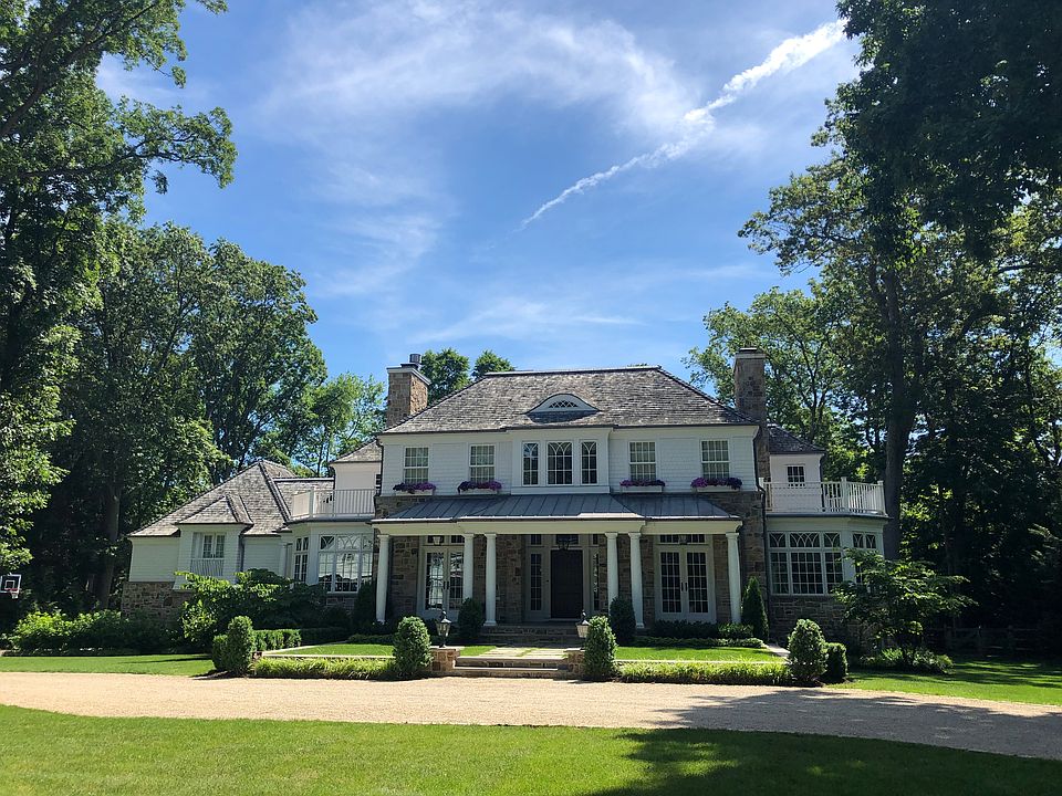 1st image of 5 Evergreen Dr