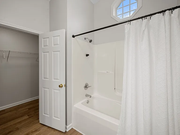 10945 Symington Cir — Photo 31