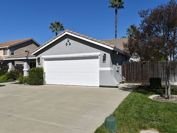 3rd image of 11207 Myrtlewood Dr