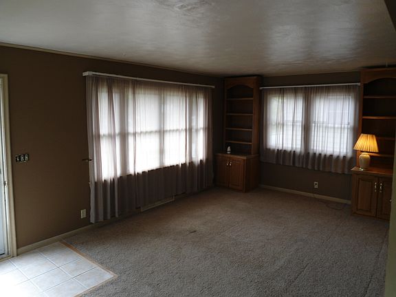 3rd image of 6218 Park Lane Dr