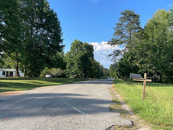 5th image of 1625 Barnes Rd
