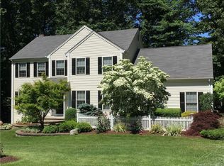 162 Blatchley Ave, Southington, CT 06489