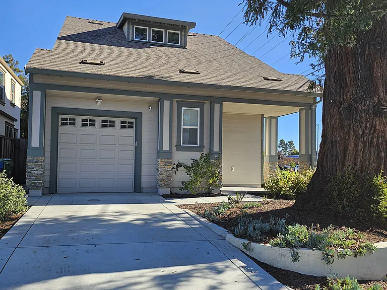 4201 Capitola Rd — Photo 3