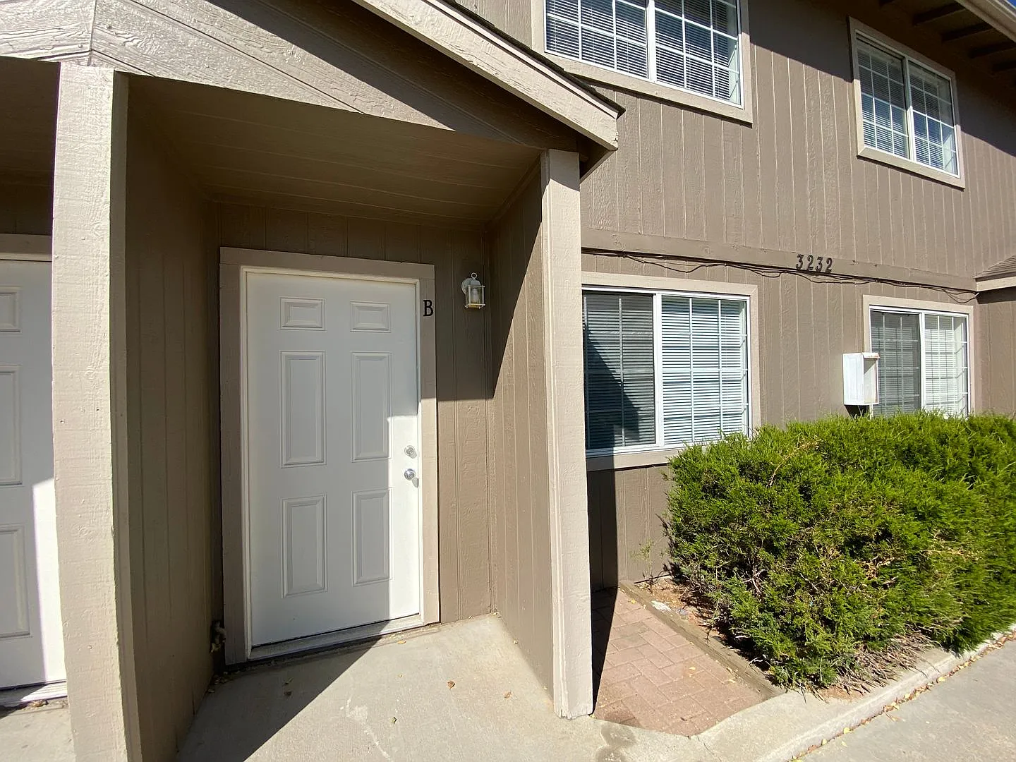 3232 N. Tani Rd. — Photo 2