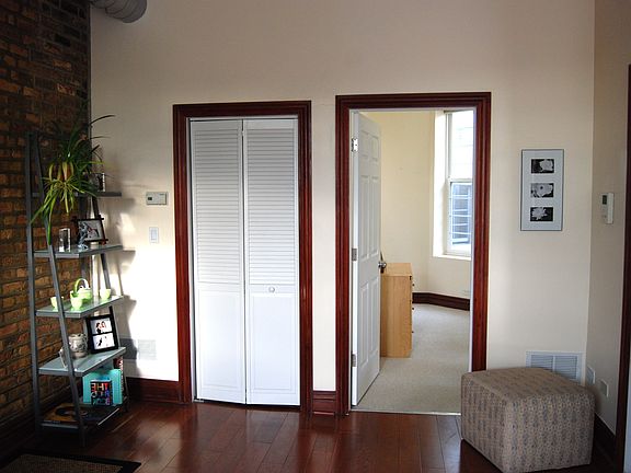 3rd image of 2212 N Campbell Ave #3D