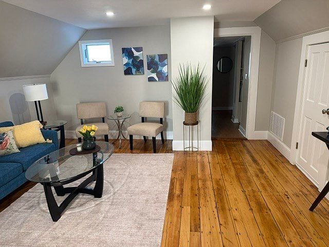 1st image of 17 Buckingham St #3