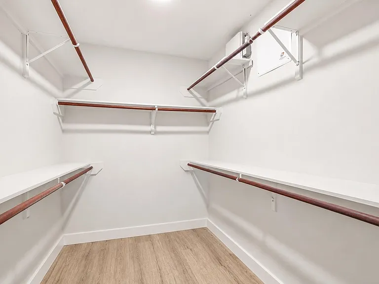13515 Gospel Way — Photo 18