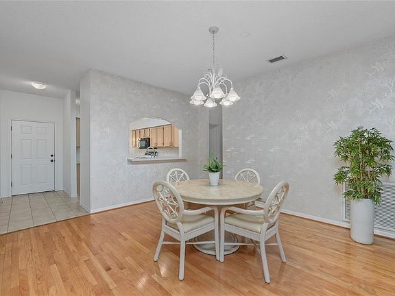 3rd image of 3511 TEALWOOD CIRCLE