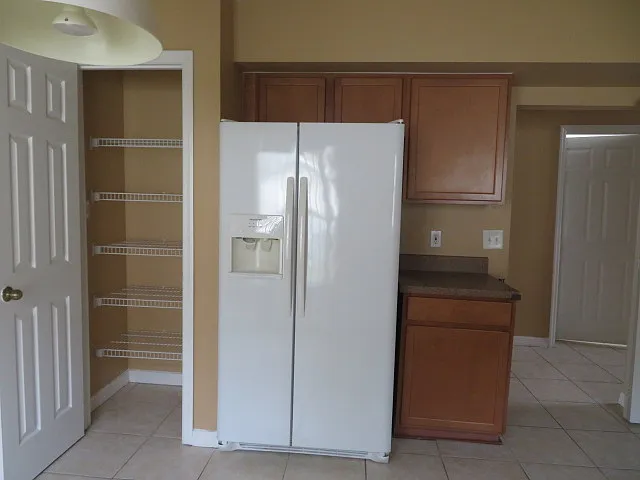 1040 Winding Water Way — Photo 6