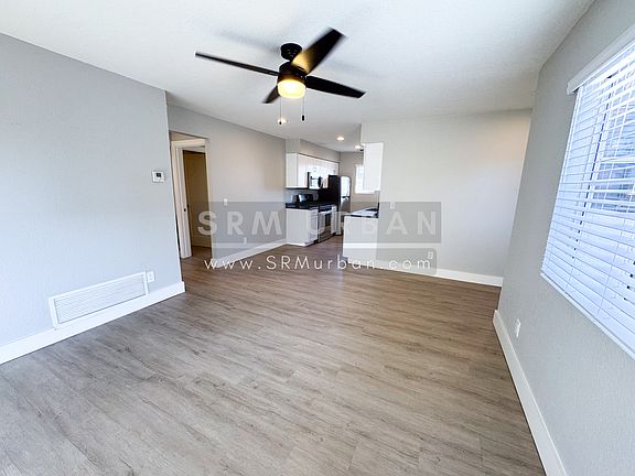 4th image of 4742 Seminole Dr #5