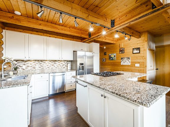 5th image of 2656 Sackett Dr #4026