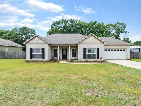 126 S Broadway, Ashford, AL 36312