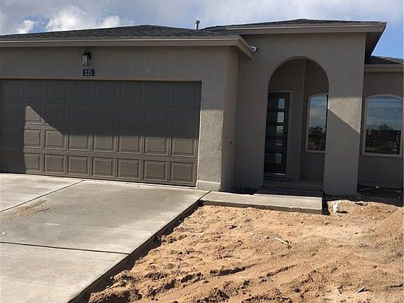 2nd image of 225 S Manzanita Dr