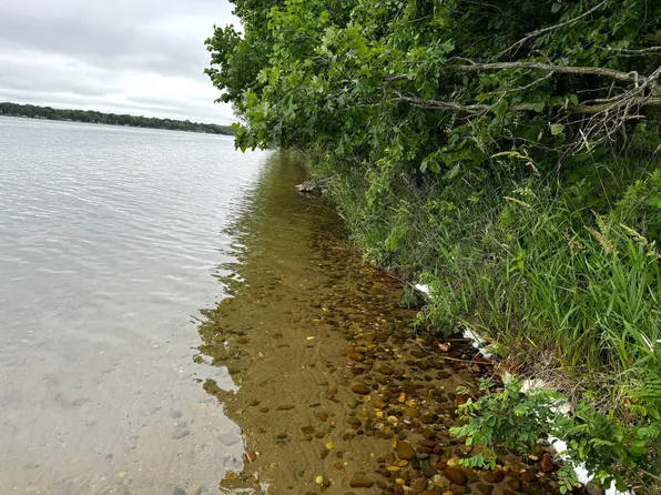 32 N Pickerel Dr, Richville, MN 56576